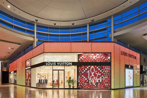 louis vuitton yorkdale store.